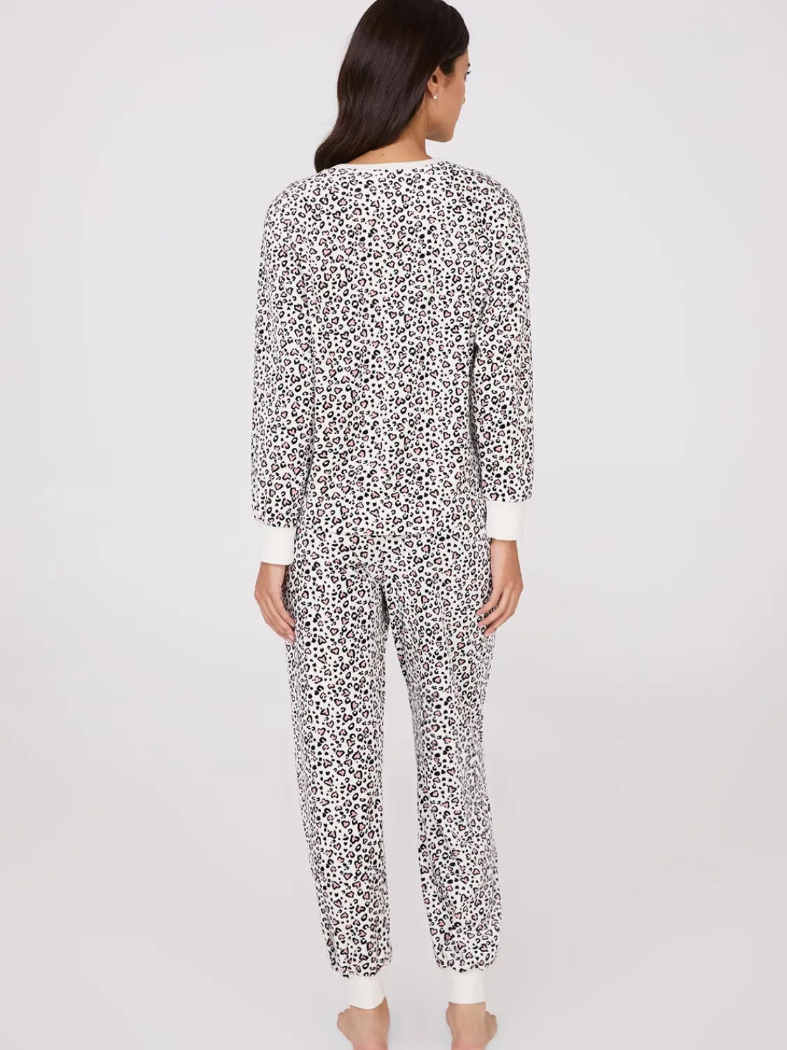 Suzy Shier Lounge & Pjs>Animal Print Velour Pajama Set