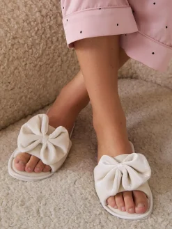 Suzy Shier Belts, Handbags & Shoes|Lounge & Pjs>Bow Slide Slippers