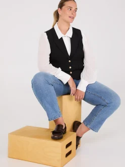 Suzy Shier Blazers & Vests><noscript><img width=