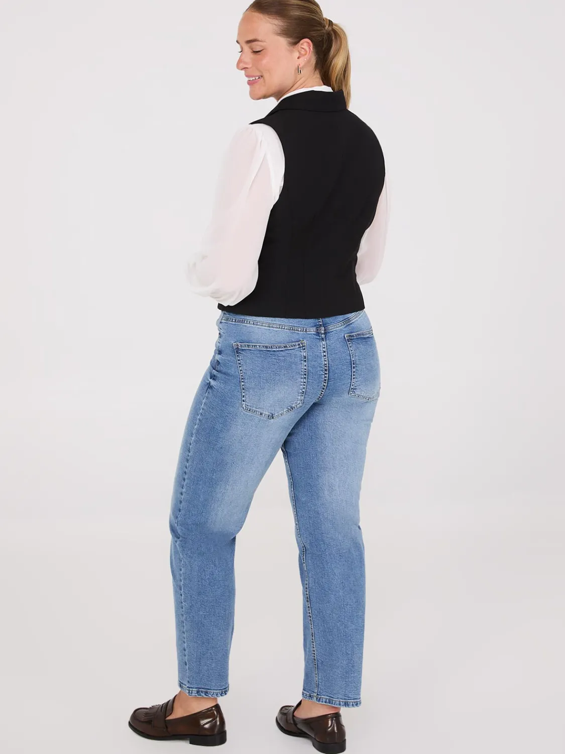 Suzy Shier Blazers & Vests>3-Button Notch Collar Vest
