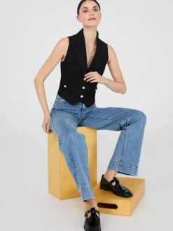 Suzy Shier Blazers & Vests><noscript><img width=