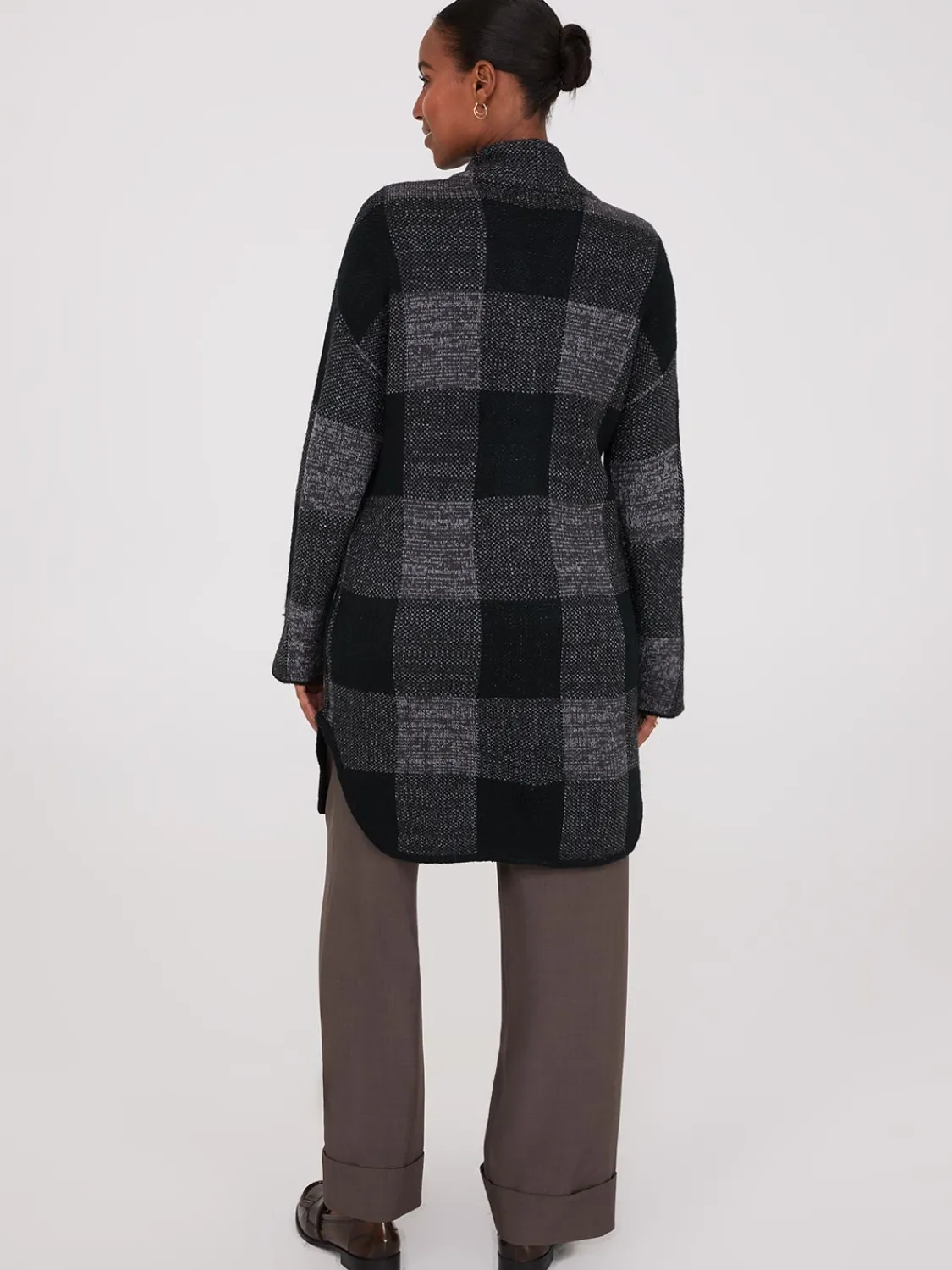 Suzy Shier Long Sleeve|Sweaters & Cardigans>3-Button Plaid Coatigan