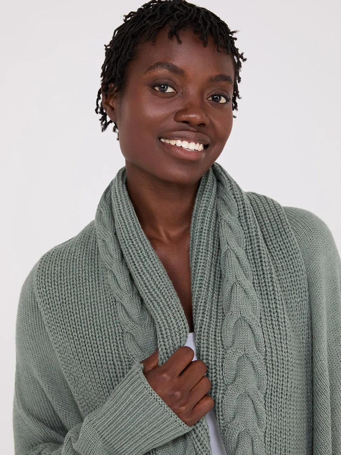 Suzy Shier Long Sleeve|Sweaters & Cardigans>Cable Knit Shawl Cocoon Cardigan