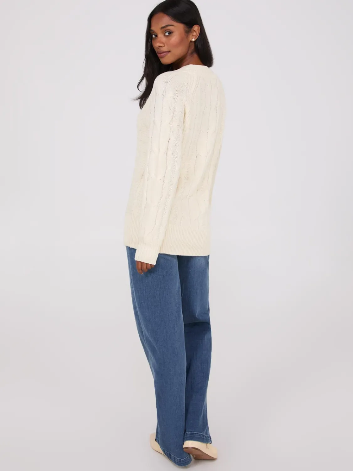 Suzy Shier Long Sleeve|Sweaters & Cardigans>Cable Knit V-Neck Sweater