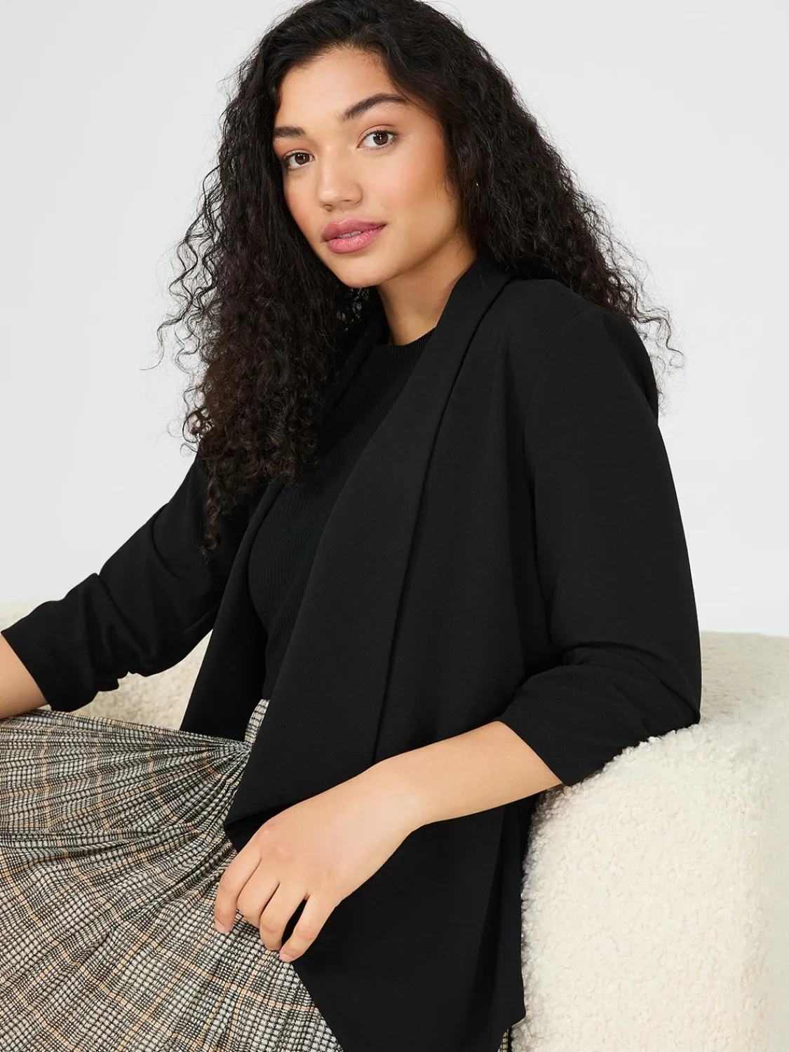 Suzy Shier Blazers & Vests>Cascading Open Kimono