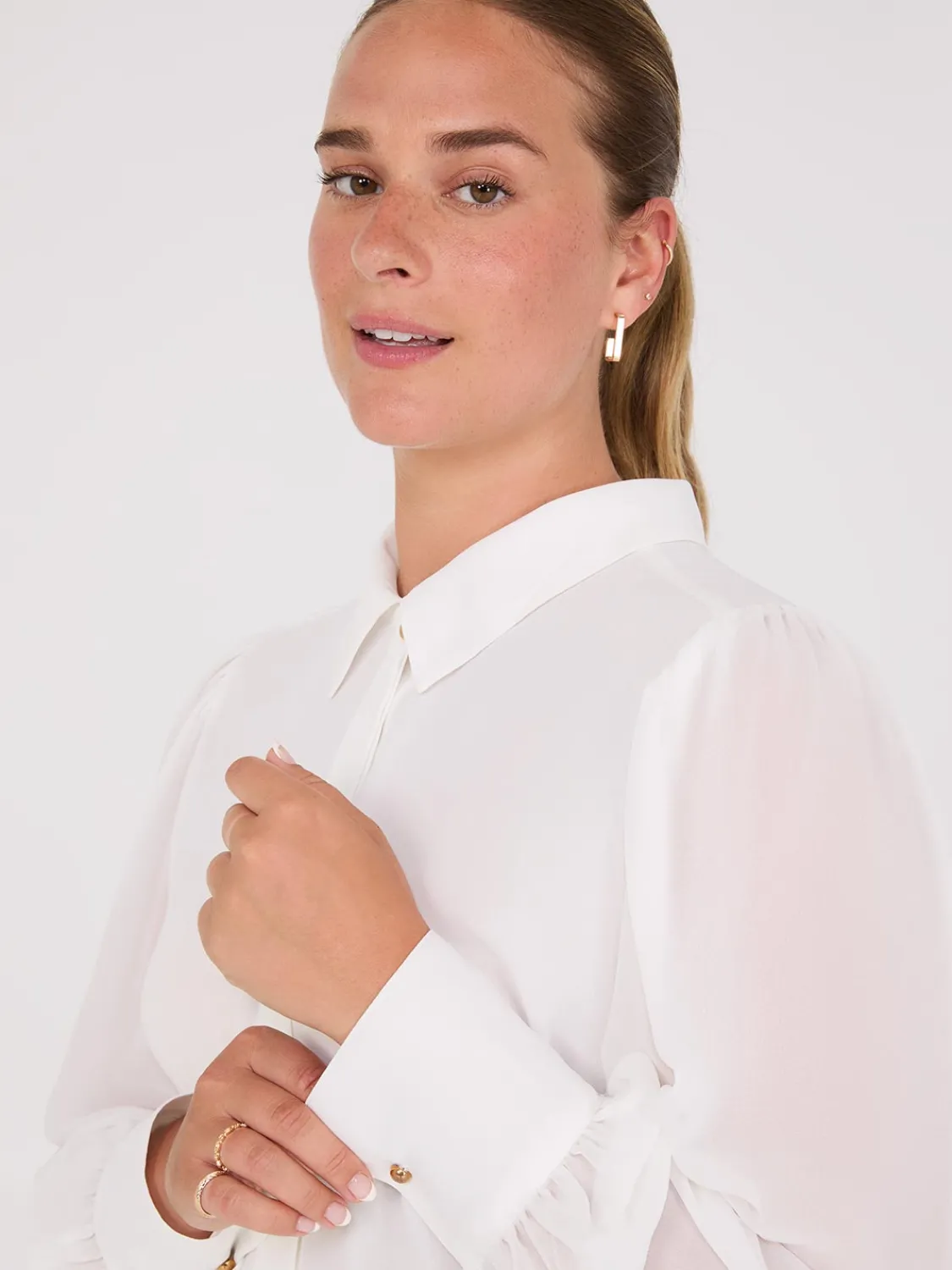 Suzy Shier Tops|Long Sleeve>Chiffon Button-Front Volume Sleeve Blouse