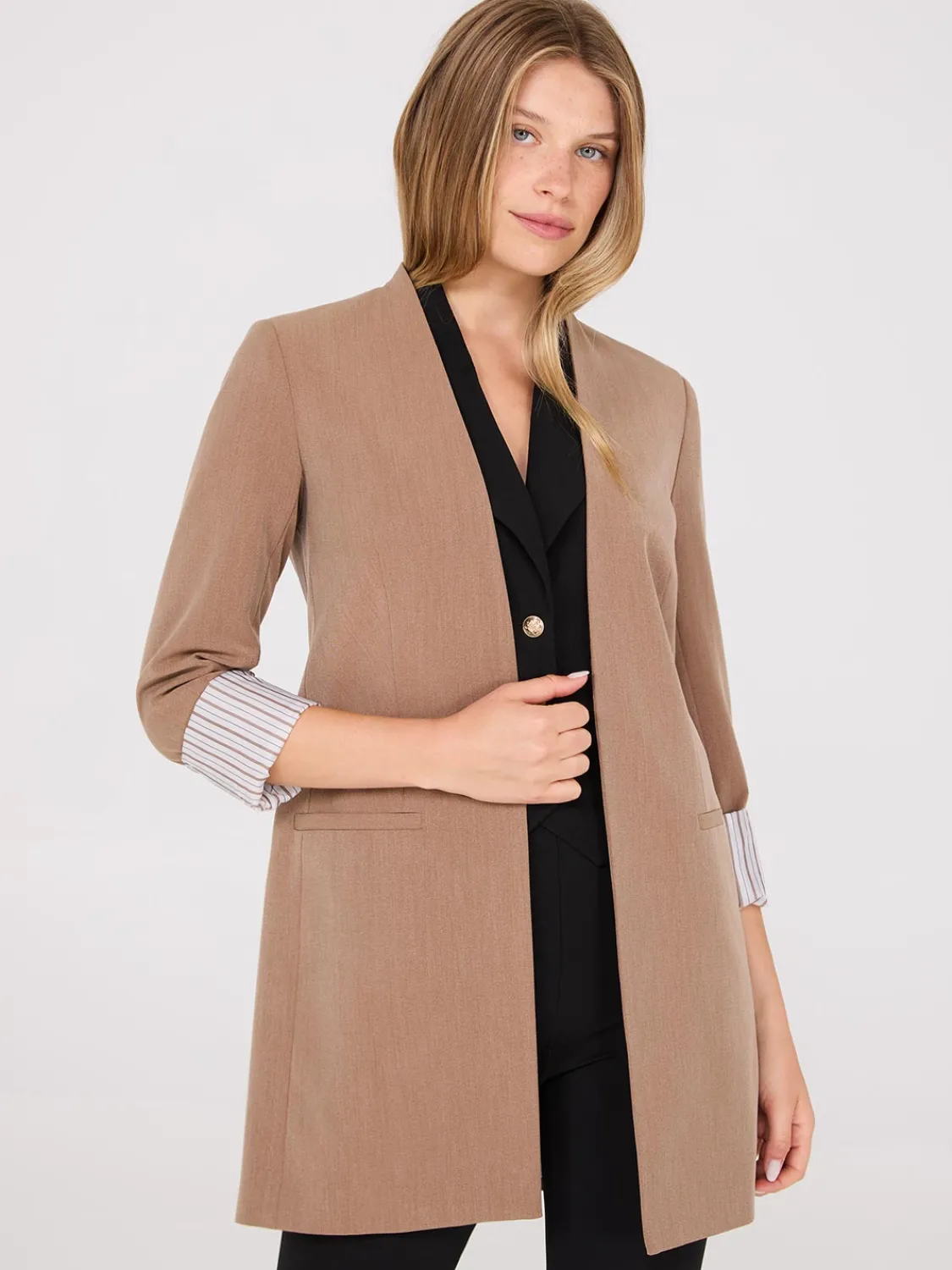 Suzy Shier Blazers & Vests>Collarless Open Blazer