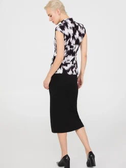 Suzy Shier Tops|Sleeveless><noscript><img width=
