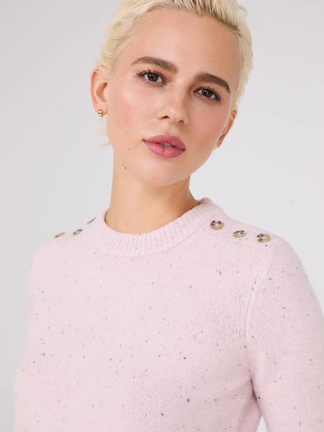 Suzy Shier Long Sleeve|Sweaters & Cardigans>Crew Neck Sweater With Button Details