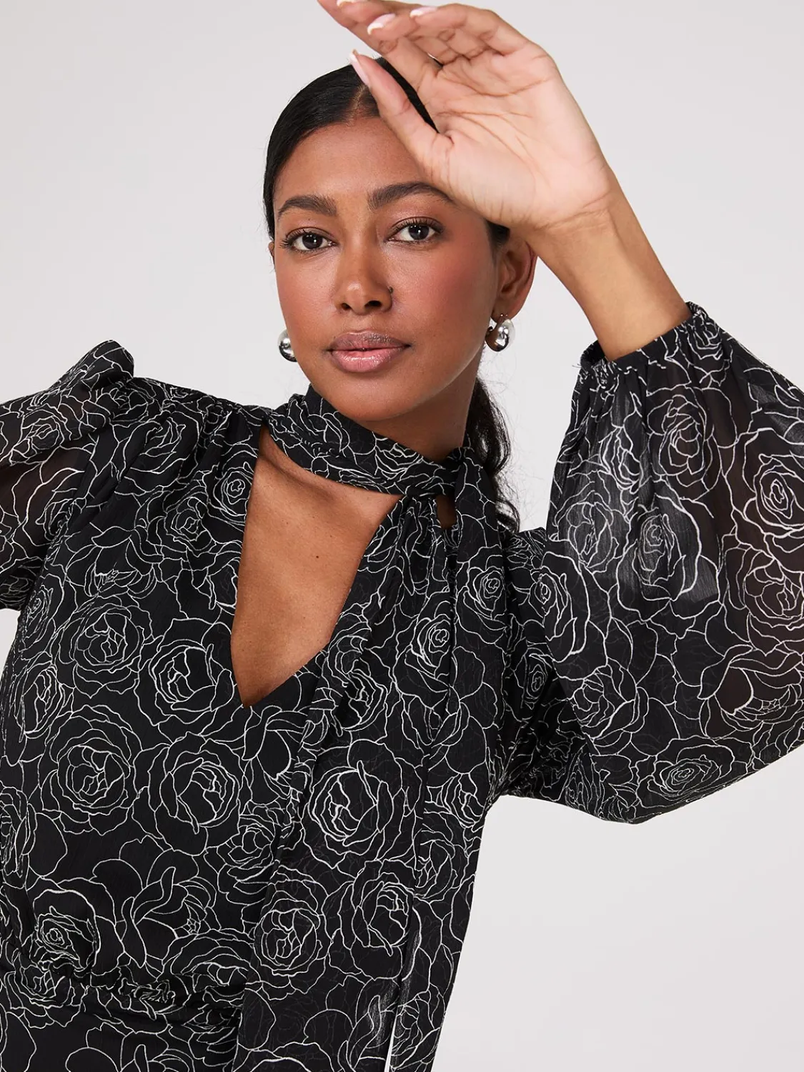 Suzy Shier Work Dresses|Dresses>Crinkled Floral Print Bow Midi Dress