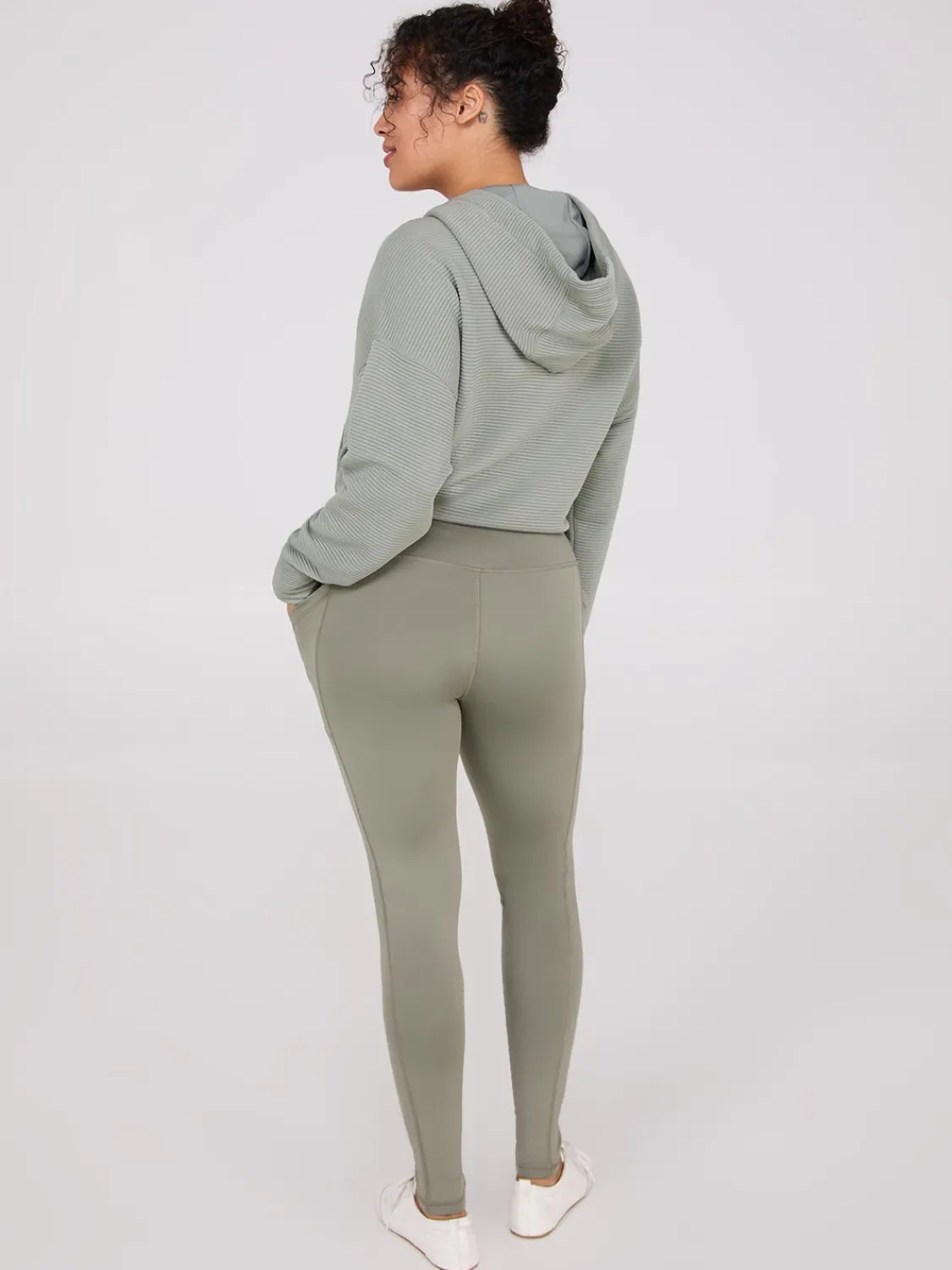 Suzy Shier Leggings & Sweatpants>Criss-Cross Pocket Leggings