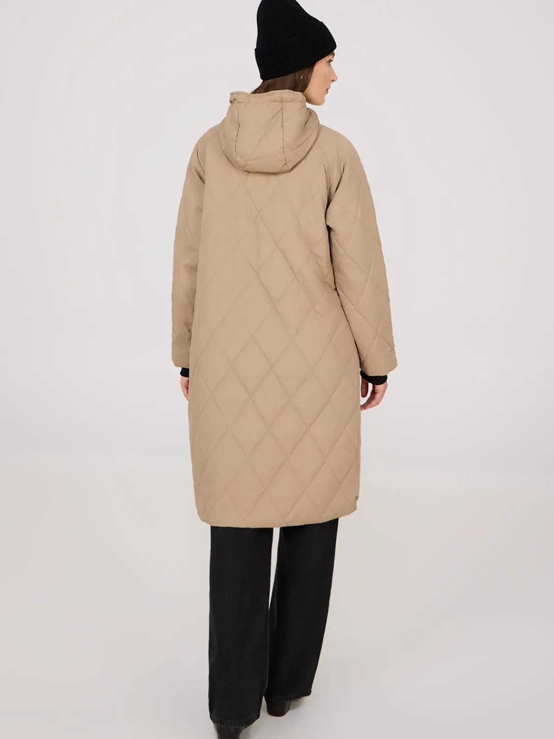 Suzy Shier Puffers & Jackets|Puffers & Jackets>Diamond Quilted Puffer