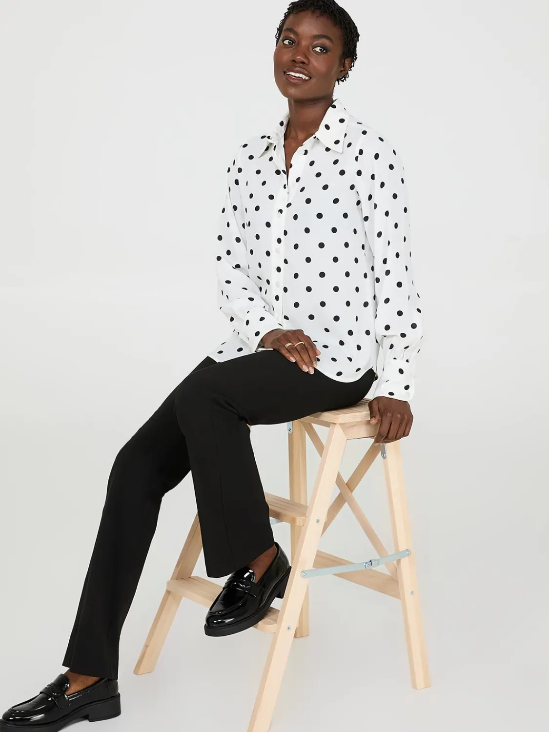 Suzy Shier Tops|Long Sleeve>Dot Print Chiffon Button-Front Blouse