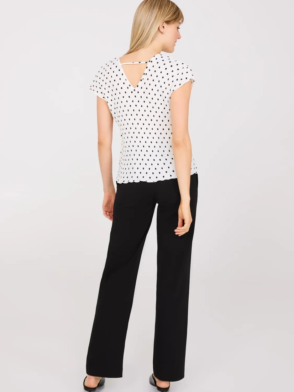 Suzy Shier Tops|Short Sleeve>Dot Print V-Neck Pleated Top