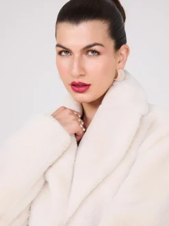 Suzy Shier Puffers & Jackets|Puffers & Jackets>Faux Fur Jacket