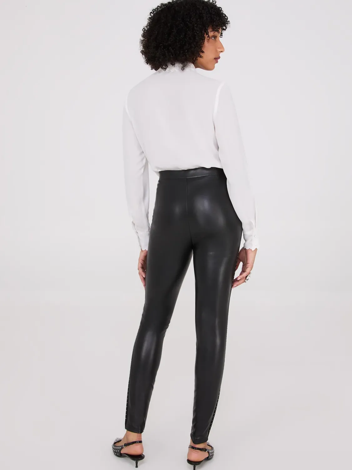 Suzy Shier Pants>Faux Leather Pants
