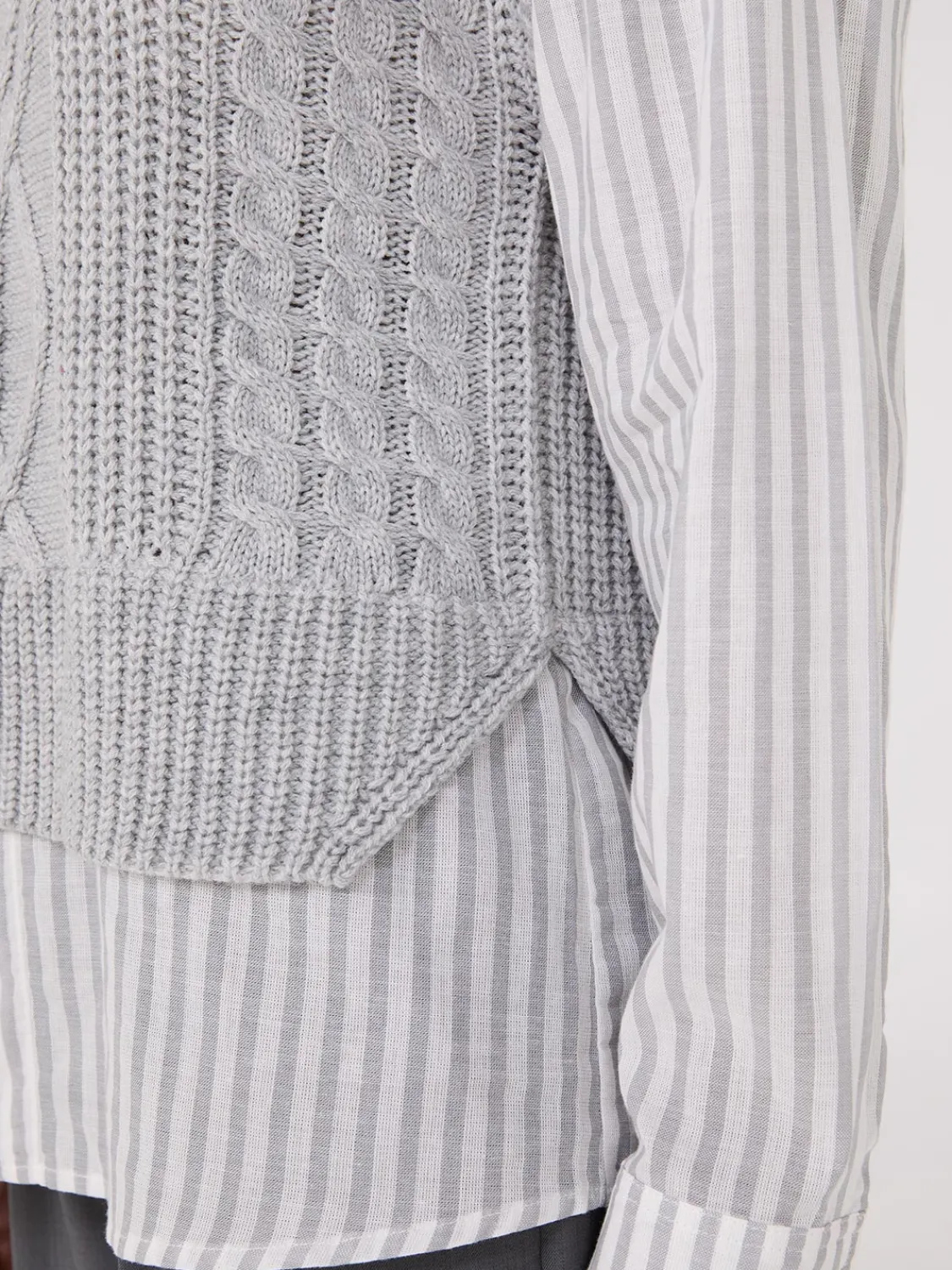 Suzy Shier Long Sleeve|Sweaters & Cardigans>2-Fer Cable Knit Vest With Striped Blouse