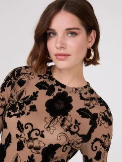 Suzy Shier Long Sleeve|Fashion Tops>Flocked Mesh Top With Shirttail Hem