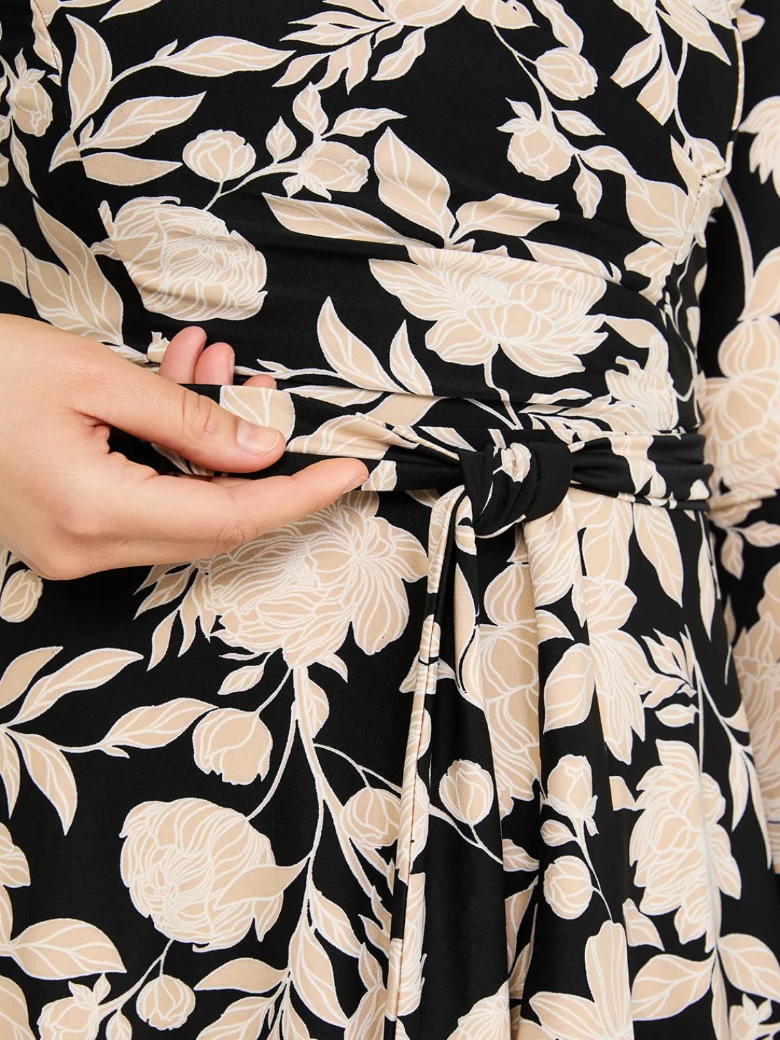 Suzy Shier Work Dresses|Dresses>Floral Print Cross-Front Midi Dress