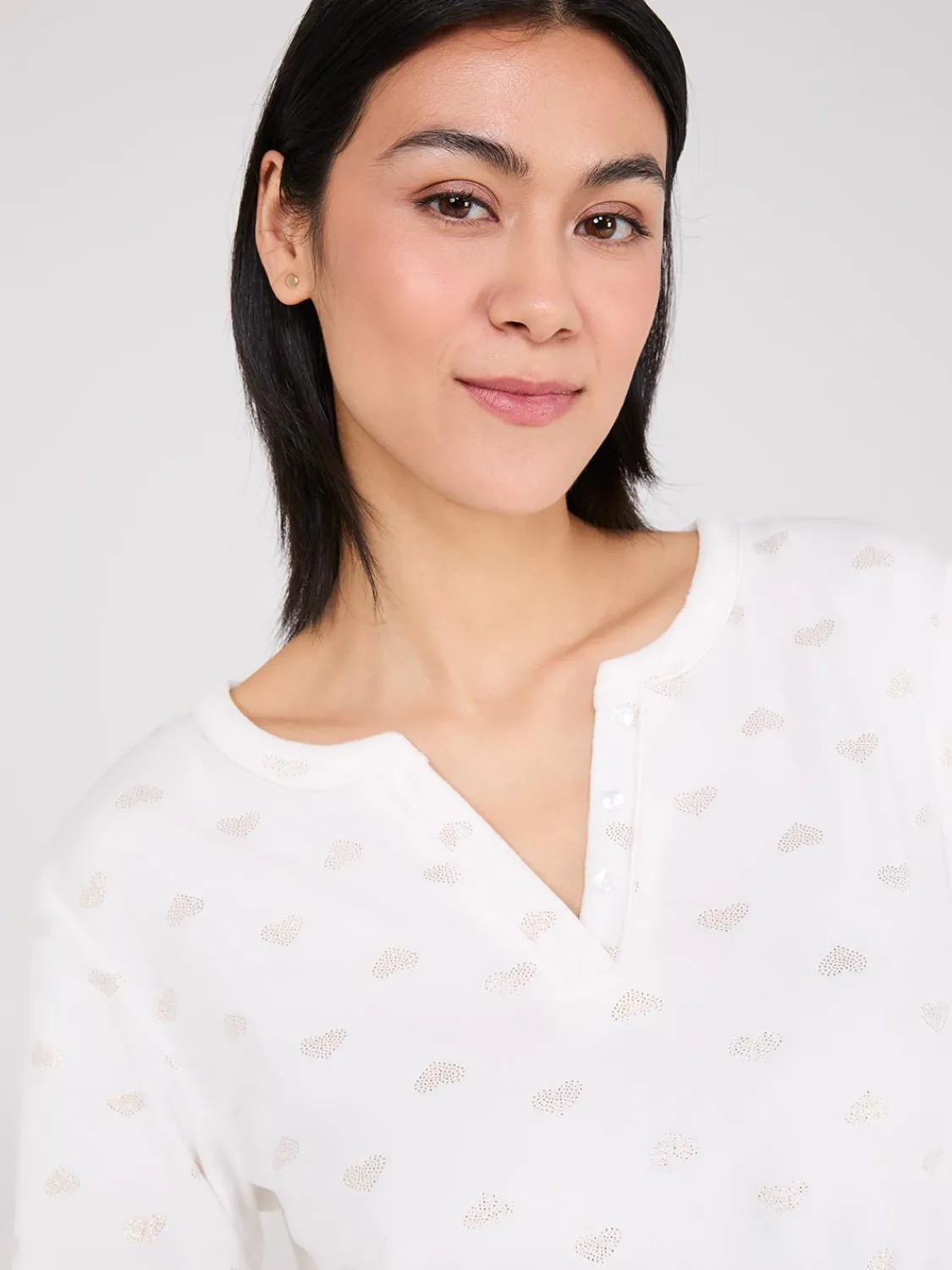 Suzy Shier Lounge & Pjs>Foil Heart Print Velour Pajama Set