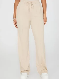 Suzy Shier Pants>Front Pintuck Wide-Leg Pants