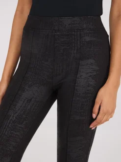 Suzy Shier Pants>Front Seam Faux Leather Coated Pants