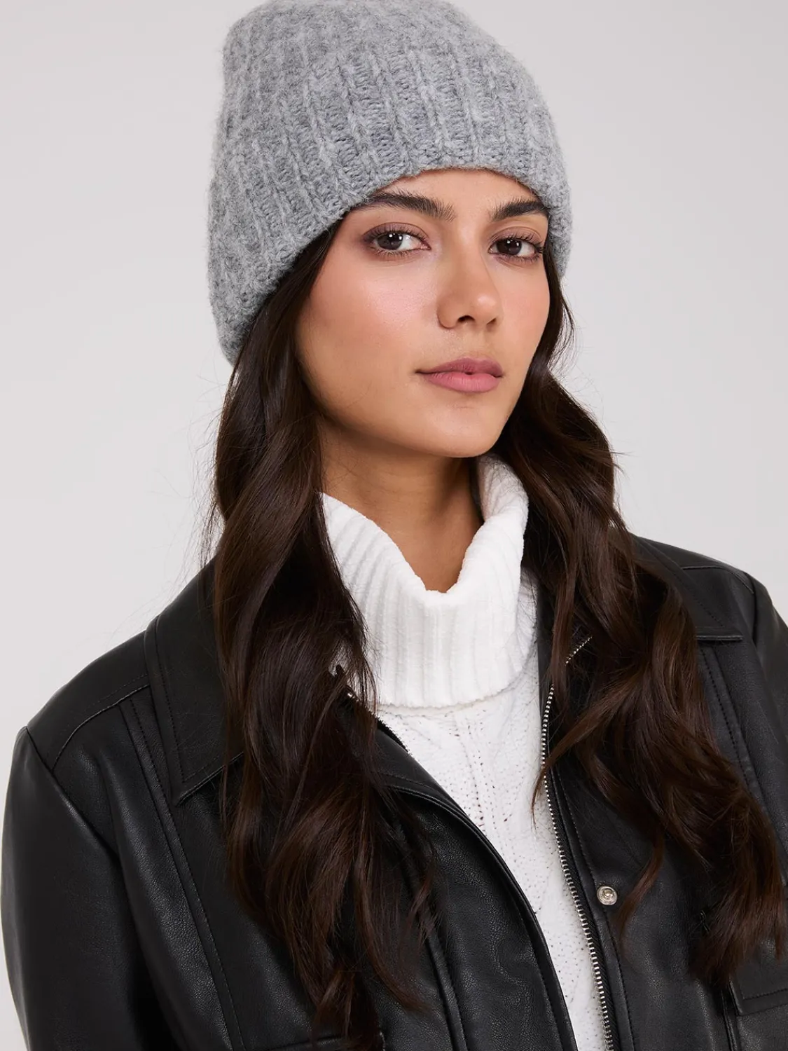 Suzy Shier Hats & Scarves & Gloves>Fuzzy Ribbed Beanie