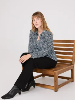 Suzy Shier Tops|Long Sleeve>Geo Print Crepe Chiffon Button-Front Blouse