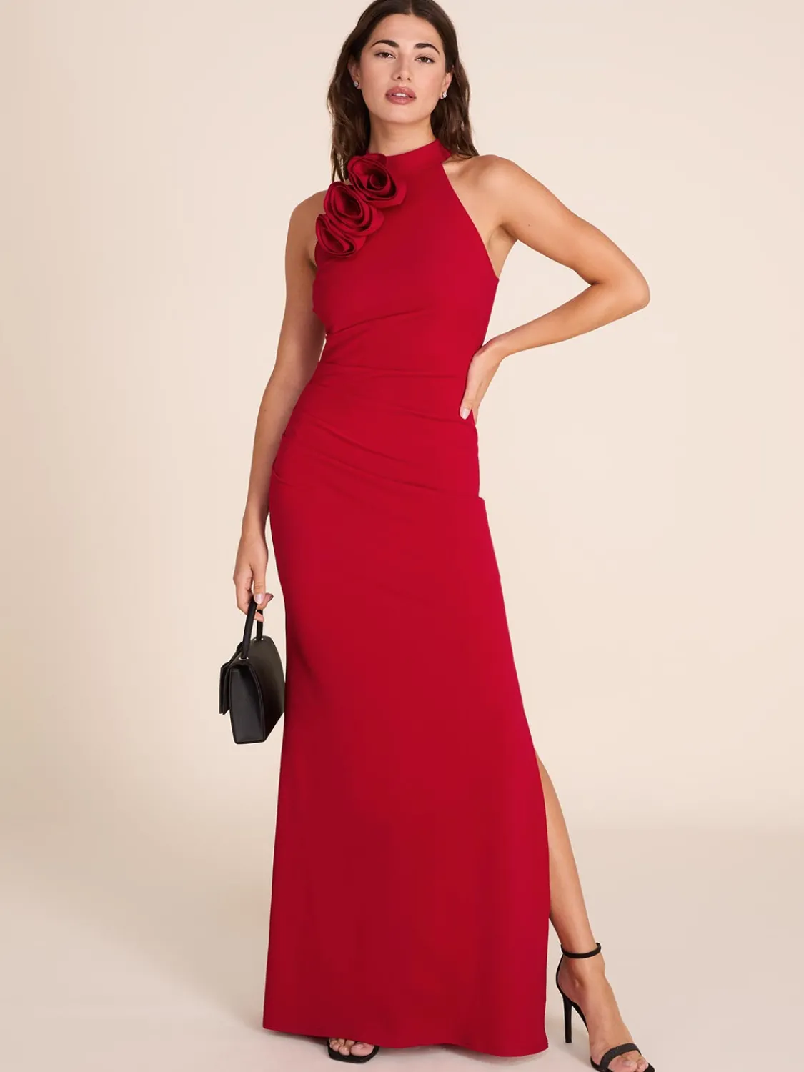 Suzy Shier Evening Gowns - Le Château>Halter Neck Gown With Rosette