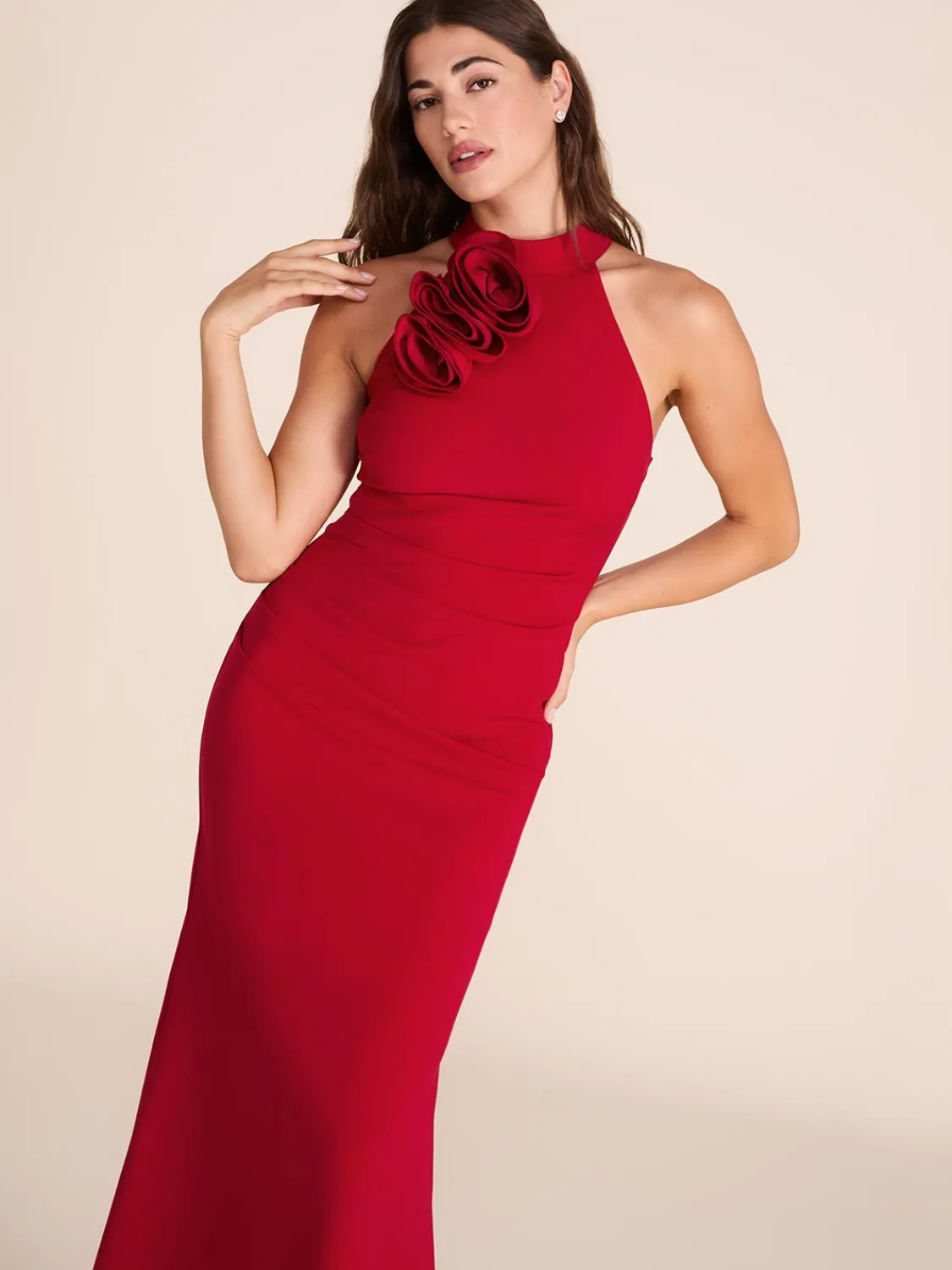 Suzy Shier Evening Gowns - Le Château>Halter Neck Gown With Rosette
