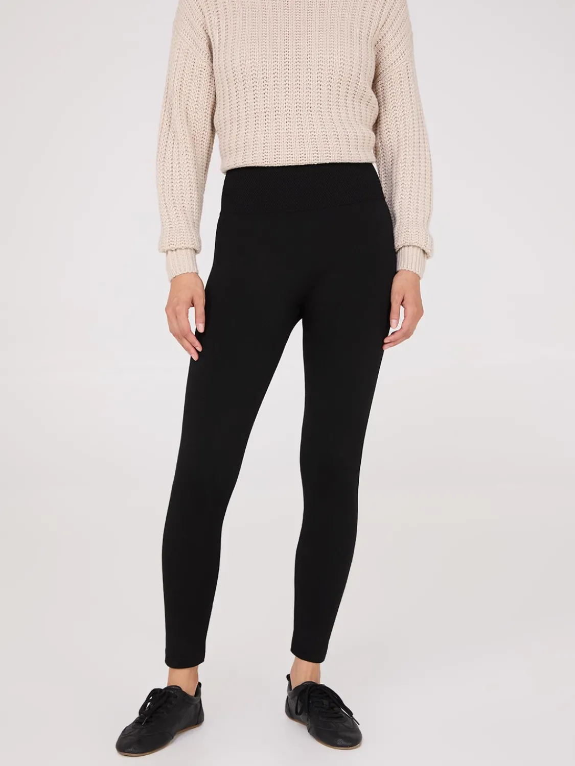 Suzy Shier Leggings & Sweatpants>High-Rise Fleece Lined Seamless Leggings