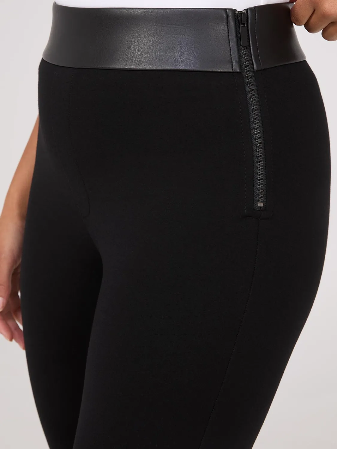 Suzy Shier Pants>High-Rise Pants With Faux Leather Waistband