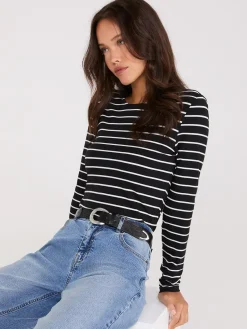 Suzy Shier Belts, Handbags & Shoes>Horseshoe Buckle Belt