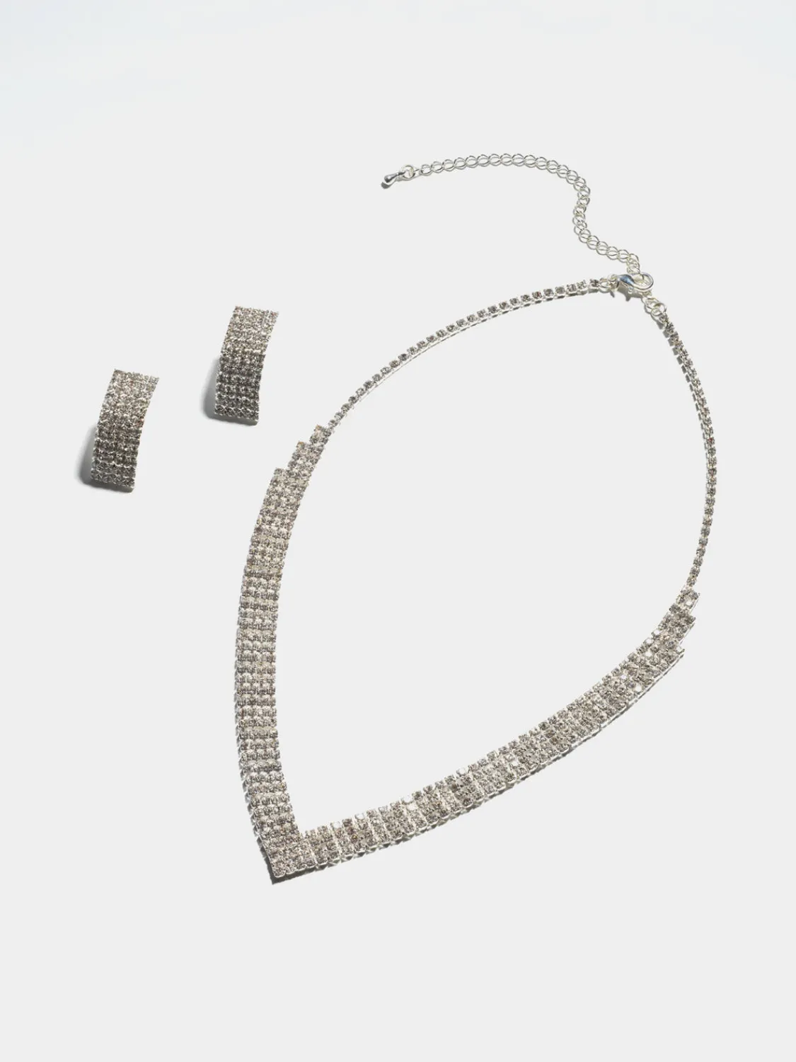 Suzy Shier Jewelry By Le Château>Jewelled V-Shape Necklace & Earring Set