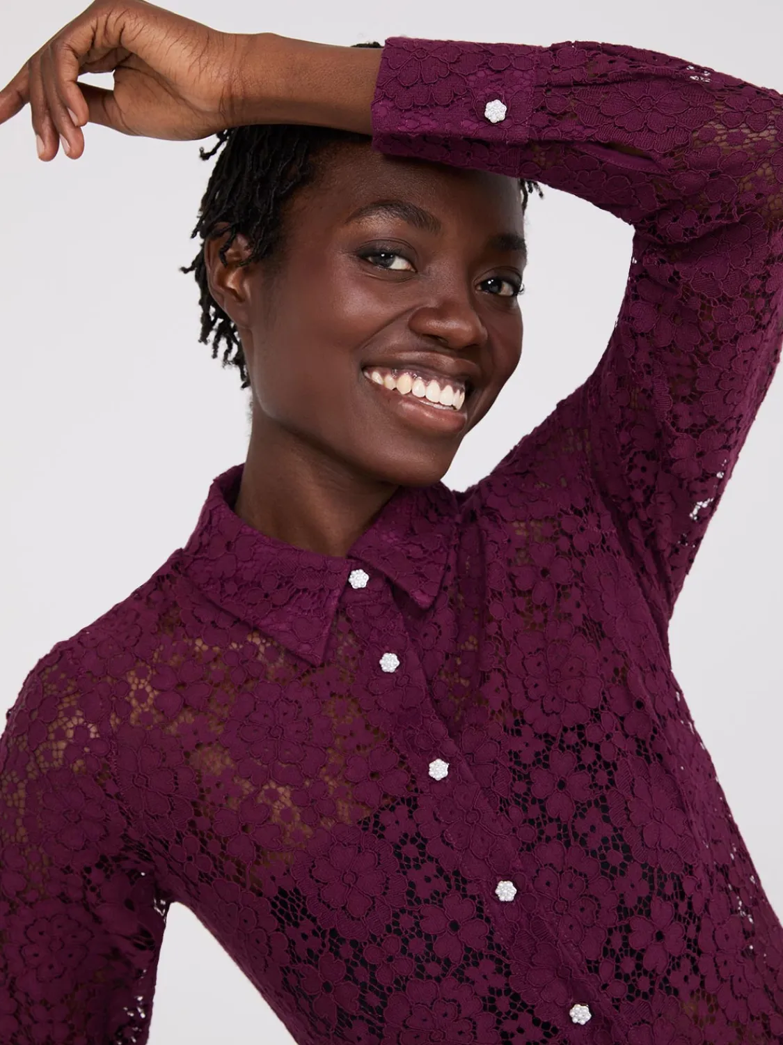 Suzy Shier Tops|Blouses>Lace Button-Front Fitted Blouse