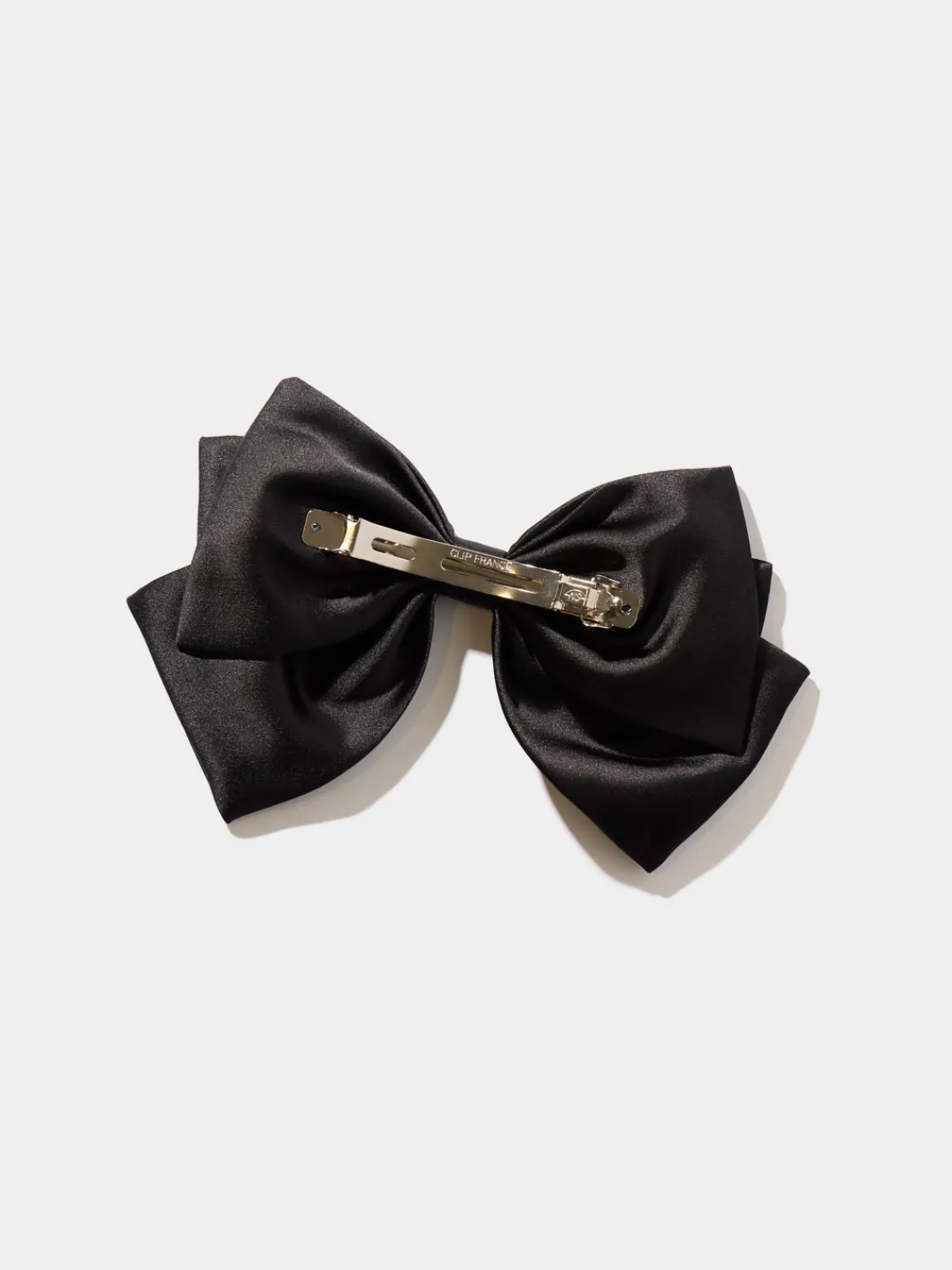 Suzy Shier Hair Accessories>Large Satin Bow Hair Clip