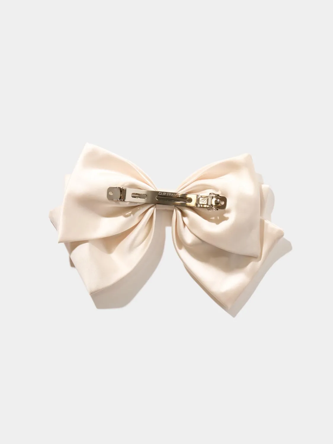 Suzy Shier Hair Accessories>Large Satin Bow Hair Clip