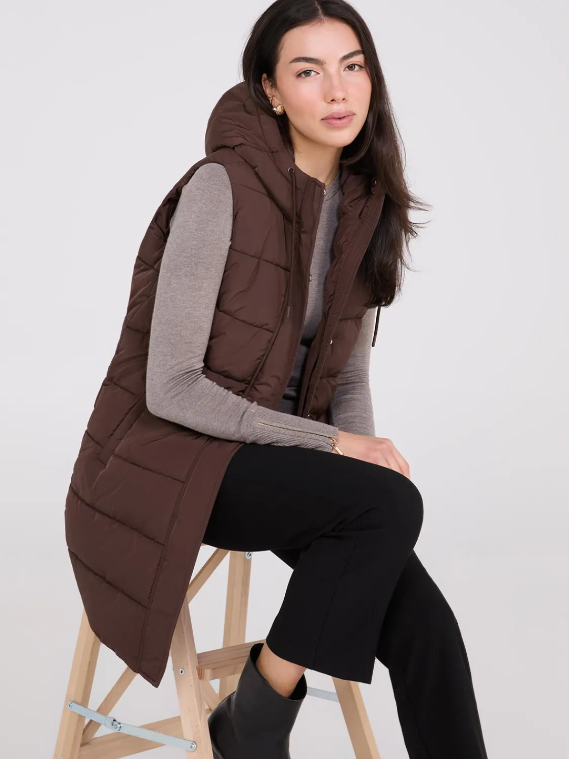 Suzy Shier Puffers & Jackets|Puffers & Jackets>Long Hooded Puffer Vest