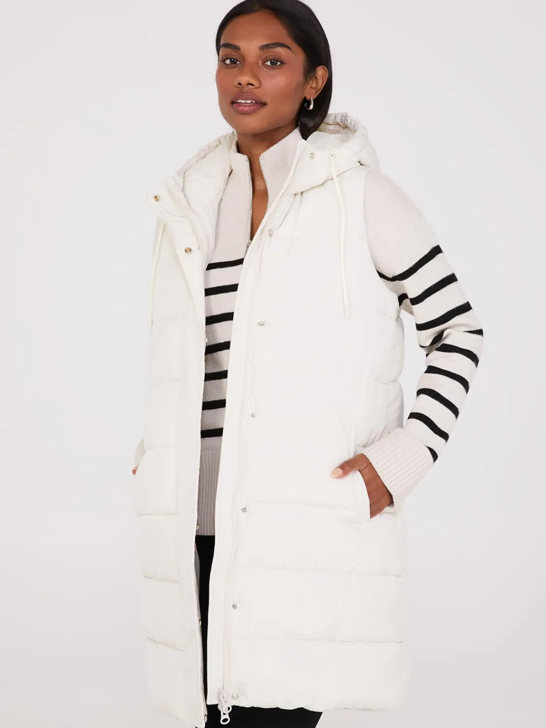 Suzy Shier Puffers & Jackets|Puffers & Jackets>Long Hooded Puffer Vest