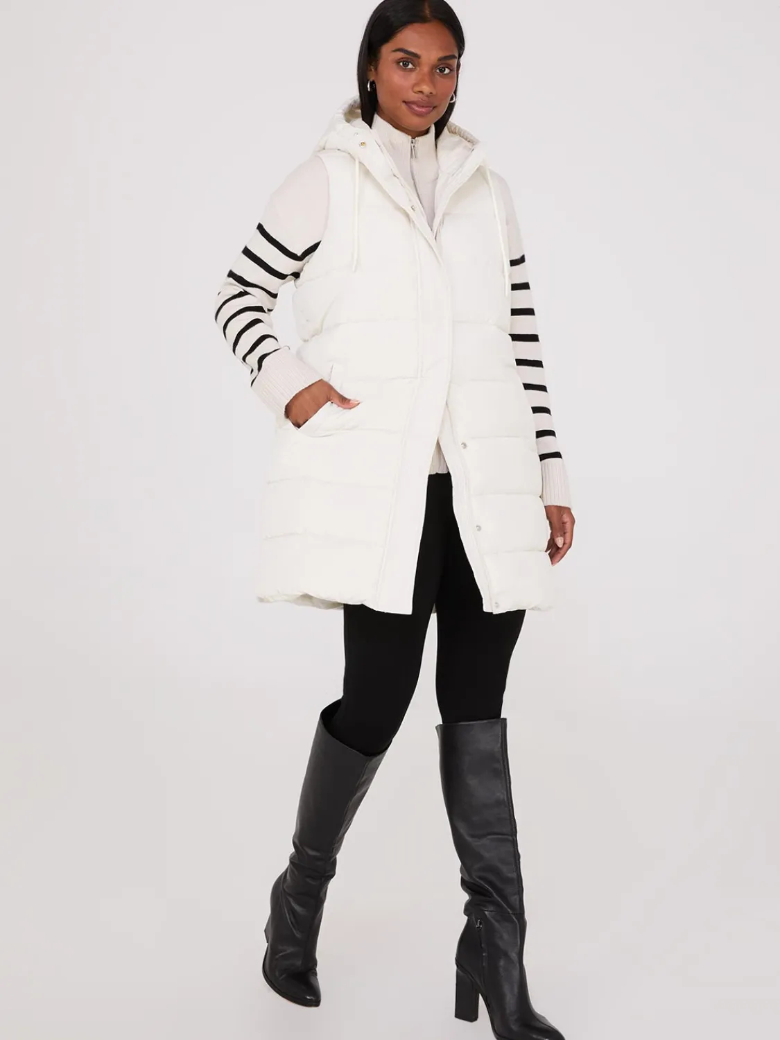 Suzy Shier Puffers & Jackets|Puffers & Jackets>Long Hooded Puffer Vest