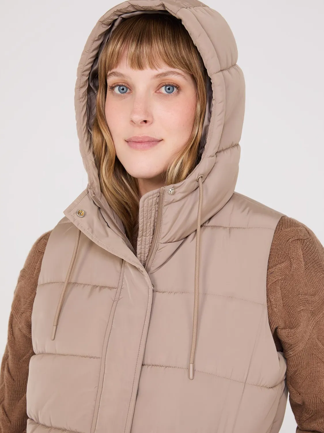 Suzy Shier Puffers & Jackets|Puffers & Jackets>Long Hooded Puffer Vest