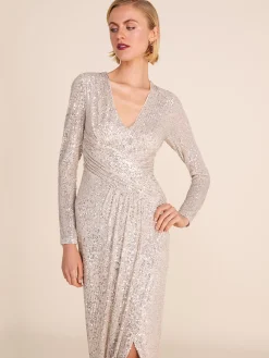 Suzy Shier Evening Gowns - Le Château>Long Sleeve Sequin Gown