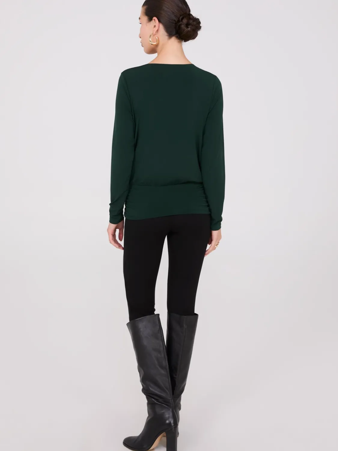 Suzy Shier Long Sleeve|Fashion Tops>Long Sleeve Top With Metal Bar Detail