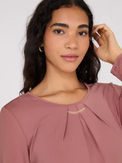 Suzy Shier Tops|Long Sleeve>Long Sleeve Top With Metal Detail