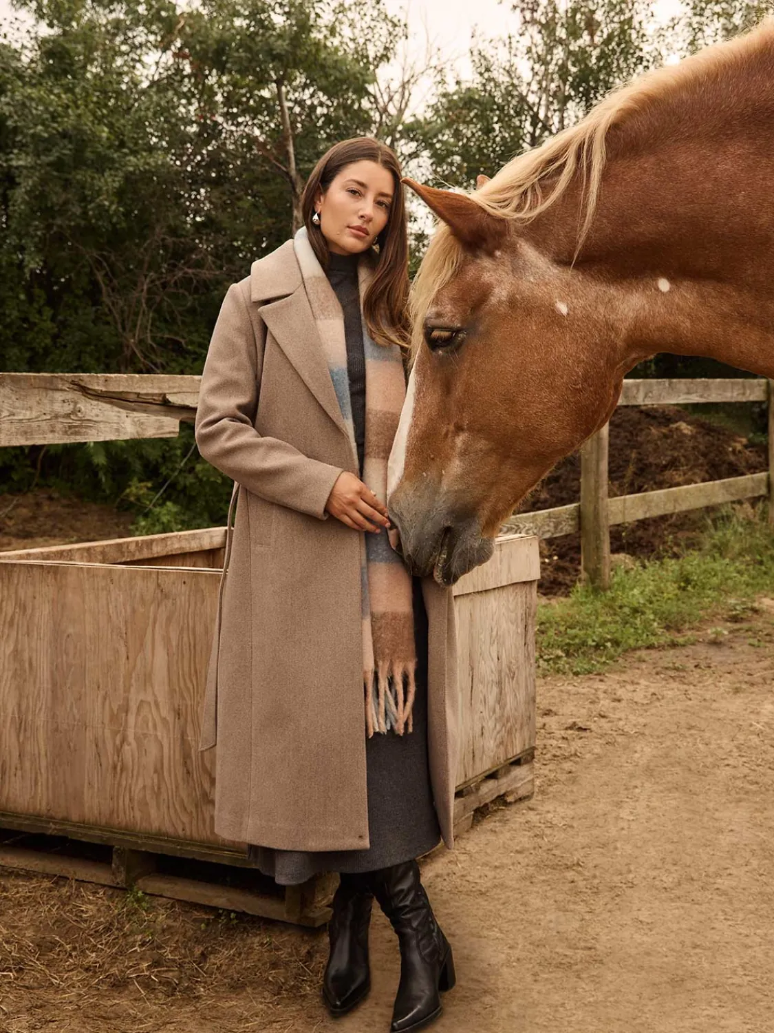 Suzy Shier Coats|Coats>Long Wrap Coat With Faux Fur Collar