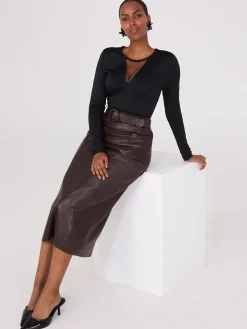 Suzy Shier Tops|Suzy Everyday>Mesh V-Neck Long Sleeve Top