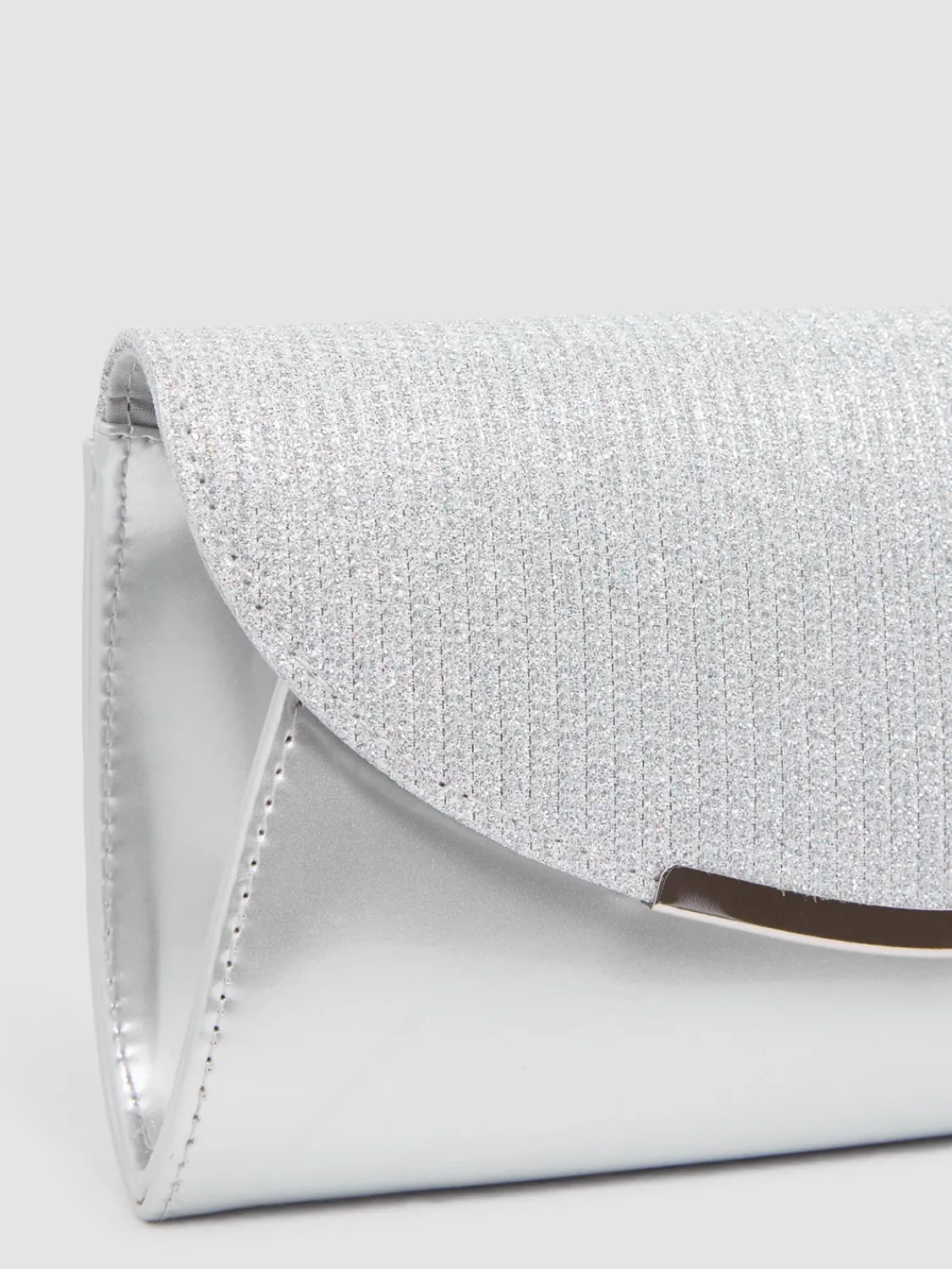 Suzy Shier Handbags By Le Château>Metallic & Glitter Minaudiere With Top Handle