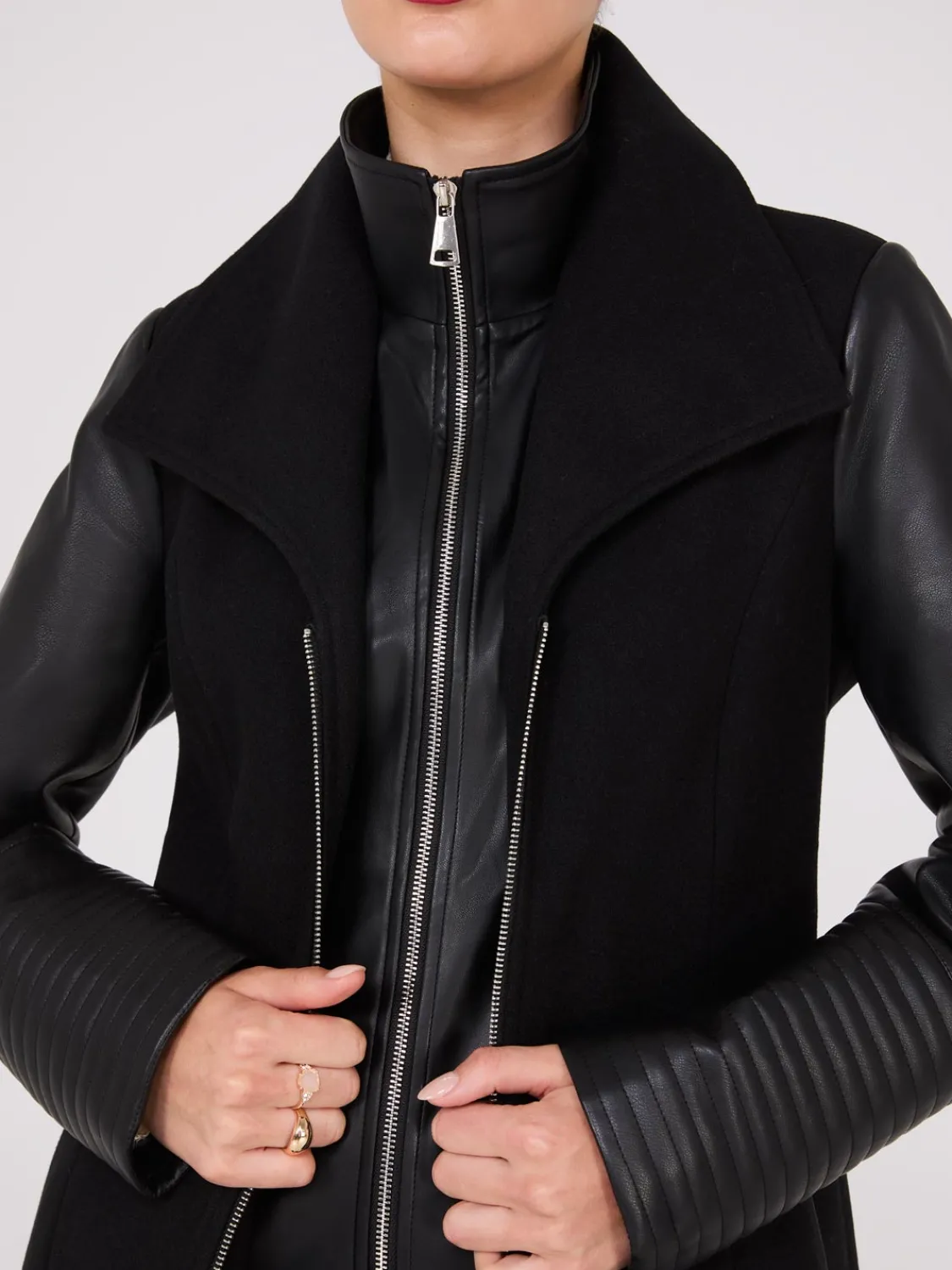 Suzy Shier Coats|Coats>Mid-Length Coat With Faux Leather Details
