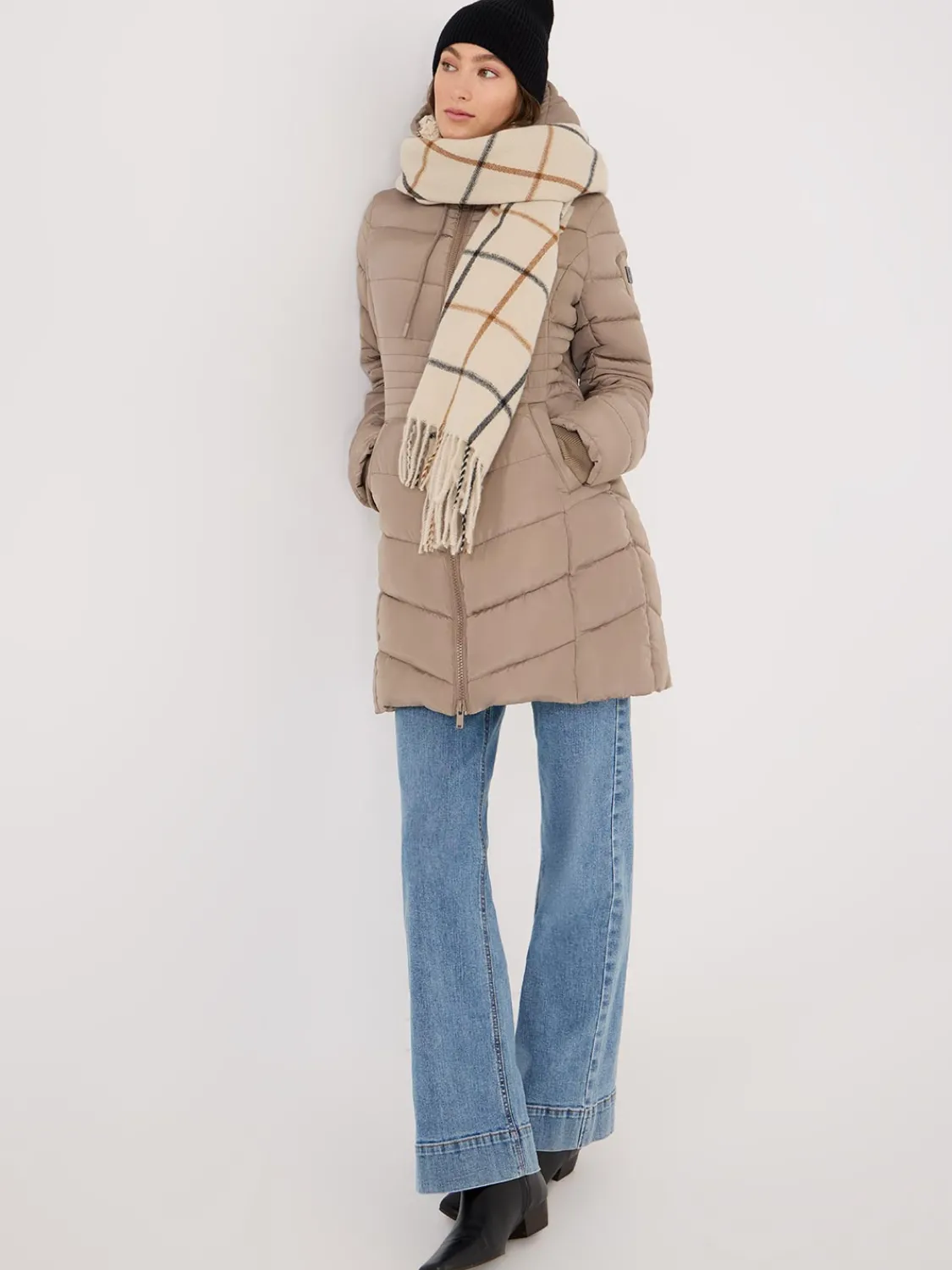 Suzy Shier Puffers & Jackets|Puffers & Jackets>Mid-Length Hooded Puffer