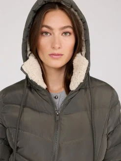 Suzy Shier Puffers & Jackets|Puffers & Jackets><noscript><img width=